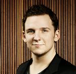 Talent. Lars Mølsted kendes fra flere af Fredericia Teaters produktioner de senere år. I 'Klokkeren fra Notre Dame' spiller han hovedrollen som Quasimodo. 