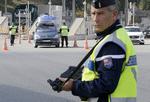 Efterforskning. Frankrig har indført grænsekontrol efter angrebene i fredags. 