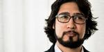 dilemma. Den iranske forfatter Omid Shams Gakieh har fra sit netværk hørt om en hel bølge af forfølgelse og arrestationer af kunstnere i hjemlandet, hvorfor han frygter for at blive sendt hjem. 