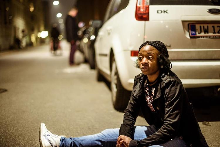 Stærkt. Marie-Lydie Nokouda er både sej og sårbar i al sin kulturelle hjemløshed. 