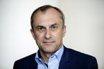 Kroner. »I kroner og øre bruger vi flere penge på en dansk folkeskoleelev i dag, end vi gjorde for tre år siden«, lyder det fra Michael Ziegler, Chefforhandler for Kommunernes Landsforening. 
