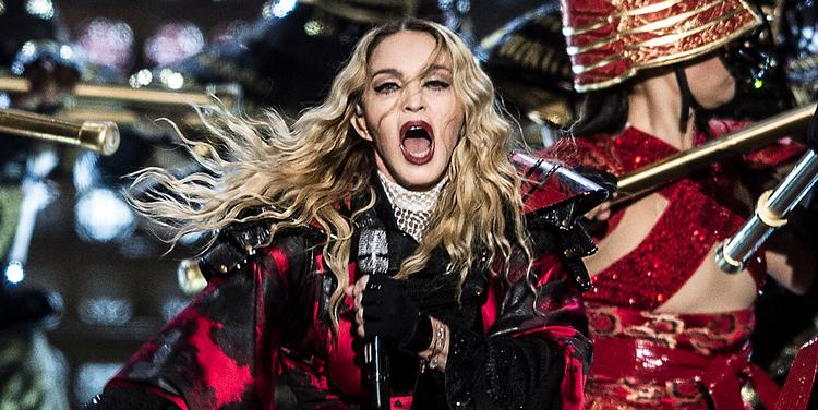 Rebel. På trods af sin enorme kommercielle status betragter Madonna sig selv som en oprører. 