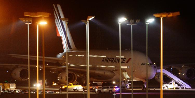 Alarm. Et fly fra Air France sikkedhedslandede i nat i Salt Lake City efter bombetrussel. 