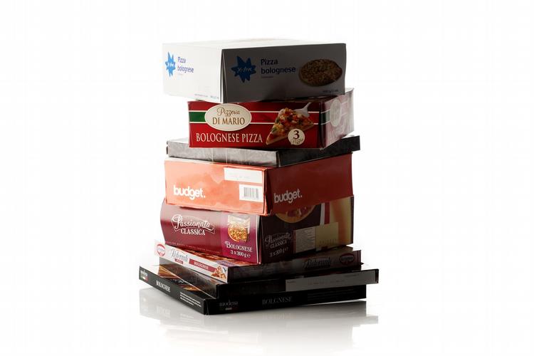 Takeaway. Der findes ikke noget sundt takeaway-alternativ til den daglige madlavning. Glem de færdiglavede retter og gør dig i stedet umage i køkkenet, siger Spis&amp;Bo's redaktør Mette Mølbak. 