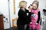 Ondt i ørerne er en hyppig årsag til at der udskrives antibiotika til småbørn, men i år er medicinforbruget faldet drastisk. 