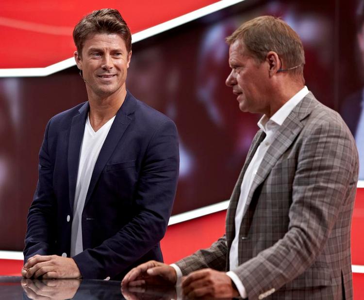 Boldforstand. Brian Laudrup og Frank Arnesen kommenterede på Danmarks nederlag til Sverige i kanal-5-studiet tirsdag. 