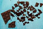 Chokolade. En læser spørger Klarlund, hvor meget chokolade et barn må få. 