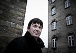 Krimikult. Ian Rankin har nu med 'Vilde køtere' skrevet i alt 20 bøger om politimanden John Rebus fra Edinburgh. 
