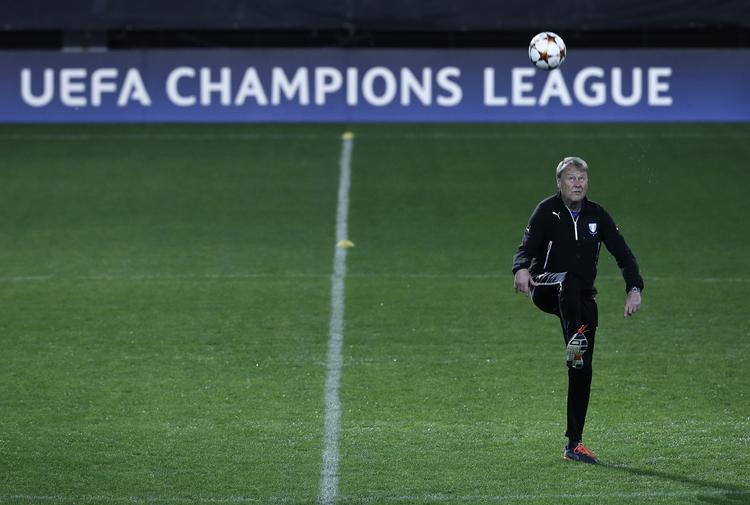 FOKUSERET. Malmö FF har en Champions League-kamp mod Paris SG, der skal overstås, inden Åge Hareide bliver præsenteret som ny dansk landstræner. 