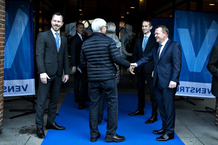 landsmødt. Fra venstre er det Jakob Ellemann, Claus Richter Kristian Jensen og Lars Løkke Rasmussen, der byder Venstre-medlemmer velkommen til landsmøde i herning Kongrescenter.. 