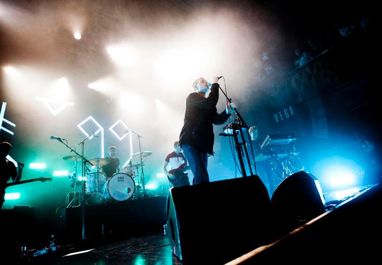 Kærlighed. The Minds of 99 gav en fantastisk koncert. En af de sjældne, hvor der opstår noget enestående mellem band og publikum. 