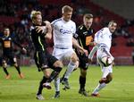 0-0. Andreas Cornelius (i midten) havde en stor hovedstødsmulighed i tillægstiden, men headede langt over mål. 