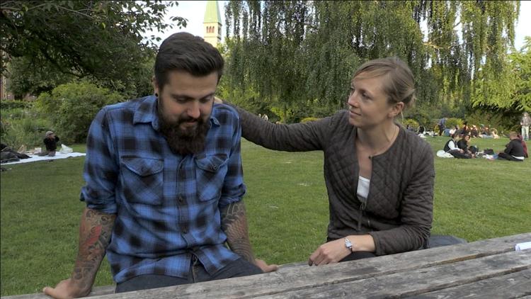 Voksenbaby. Er du Poul-typen, der ikke kan snakke om følelser, eller er du Lene-typen, der har ord for alt? 