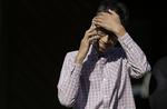 Internethelt. 14-årige Ahmed Mohamed er i dag verdenskendt, efter han blev lagt i håndjern og mistænkt for terrorplaner på grund af et ur, han selv havde bygget. »Når man har evnen og ambitionerne til at bygge seje ting, burde man blive hyldet - ikke anholdt. Fremtiden tilhører folk som Ahmed«, har blandt andet Facebook-stifteren Mark Zuckerberg erklæret. 