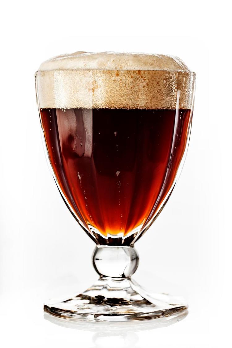 Faktorer. Alkoholprocent, syre og sødme spiller en stor rolle, hvis du vil lave det perfekte match mellem mad og øl til julens middage. 