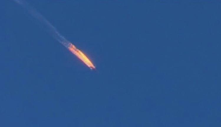 Skudt. Det russiske kampfly blev skudt ned tirsdag morgen, da det ifølge de tyrkiske myndigheder krænkede tyrkisk luftrum. 