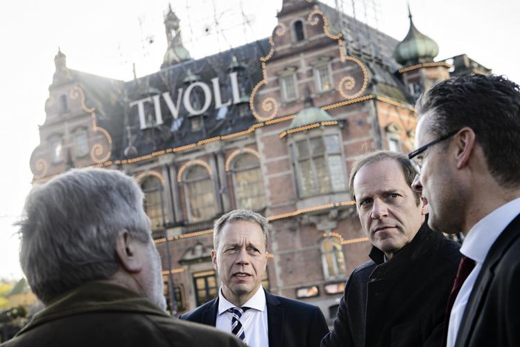 IMPONERET. Begøget i København imponerede Christian Prudhomme (th.), der blev modtaget af bl.a. den tidligere verdensmester Alex Pedersen (tv.). 