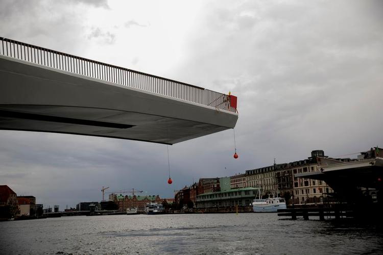 Forsinket. Åbningsdatoen for Inderhavnsbroen er stadig ukendt. 