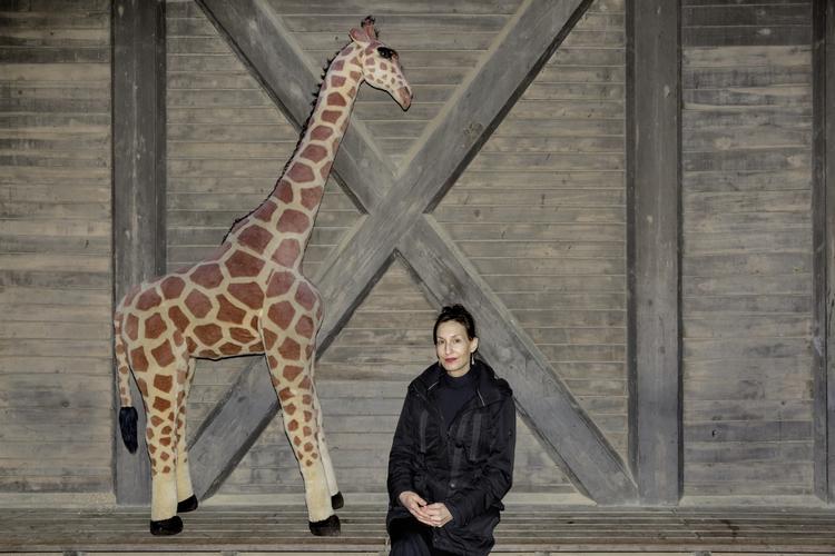 VEGANER. Melanie Joy stoppede selv med at spise kød, da hun fik madforgiftning efter at have spist en hamburger som 23-årig. 