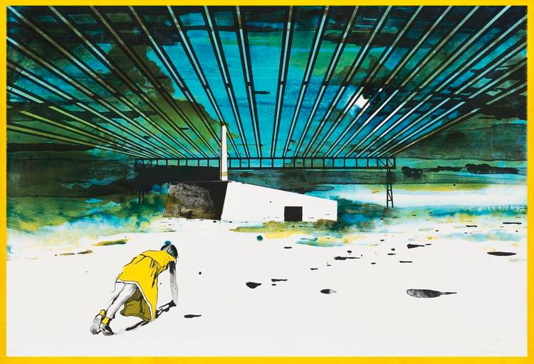 rammer. Ud over den gule indramning af krydsfiner er John Kørners litografi 'Understanding the impact of Architecture (3)' fra 2014 også udstyret med en kraftig ramme i sortmalet asketræ. Kunstneren har selv designet rammerne. Det afgørende er dog motivet med den kravlende pige og perspektivlinjerne, der nærmest suger beskueren ind i dybden. 