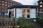sydhavnssmart. Café Wolfie på Mozarts Plads serverer både en sydhavns tallerken uden fancy dikkedarer (tv.) og en hipstertallerken med nymodens luksusting som avokado og croissant. Foto: Miriam Dalsgaard 
