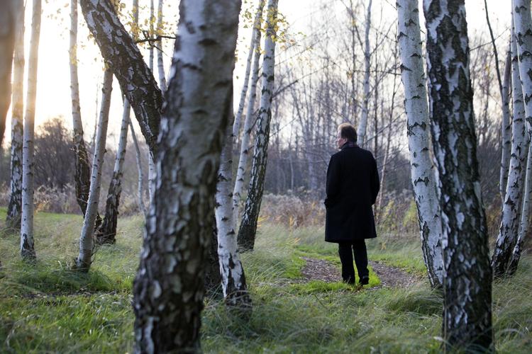 Påvirkning. Krig og terror er en tilbagevende faktor i virkeligheden, så vel som fiktionen. Men kan den omfattende kontakt med enmet, præge os mere end vi tror? 