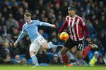 Mål. Kevin De Bruyne (tv) var på pletten for City. 