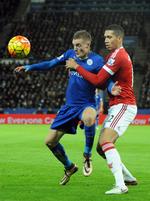 Deling. Premier Leagues farligste angriber, Vardy (tv), fik et point mod ligaens bedste forsvarsspiller, Chris Smalling . 