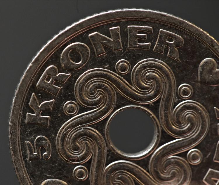 Dobbeltmoral. Det er hyklerisk når man vil frede de store banker, men lægge restriktioner på de små kviklånsfirmaer mener direktør Jens-Ole Kyhl Klitgaard. 