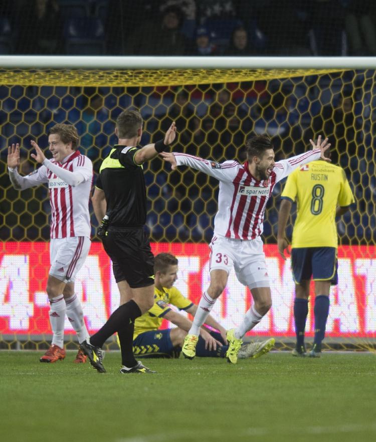 Vindere. Seks sejre i de seneste syv kampe har sendt AaB mod toppen af Superligaen. 