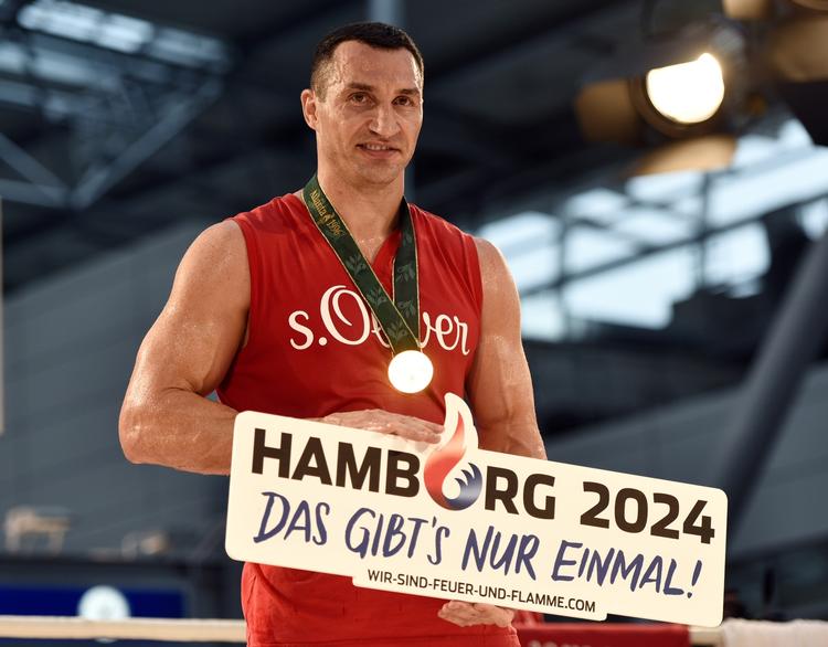Støtte. Bokseren Vitali Klitschko bakkede op om Hamburg, men forgæves. 