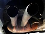 FORURENING. I alt 11 millioner biler fra VW-koncernen verden over sender for mange farlige stoffer ud gennem udstødningen. Til januar gør VW noget ved det. 