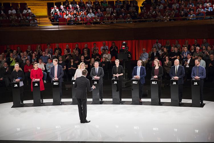 Debat. Med kun to dage til folkeafstemningen var alle Folketingets partiledere og europaparlamentariker fra Folkebevægelsen mod EU samlet i DR's koncerthus til en kamp for at vinde de sidste tvivleres gunst. 