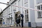 Indbrud. Rambuktyveri med gummiged efterlod et stort hul i muren til Danske Bank i Ringe. 