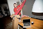 Fejlkøb. Martin Winterberg Sørensen er glad for at købe gaver på nettet. Men snowboardudstyret var et fejlkøb. 
