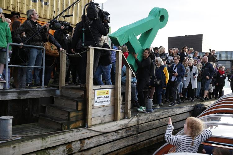 fest. På valgaftenen under folketingsvalget i juni indtog Alternativet Papirøen. I aften holder partiet valgfest på Christiansborg. 