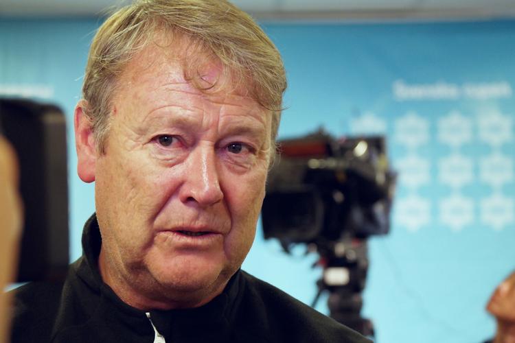 skifte. Åge Hareide forlader Malmö FF for sandsynligvis at blive dansk landstræner. To danskere nævnes som hans afløser i Malmø. 