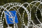Kontrol. Europæiske lande har i månedsvis skændtes om, hvordan EU og Schengen-samarbejdet bør håndtere de tusinder af flygtninge og migranter, som passerer de ydre grænser uden at blive registreret. 