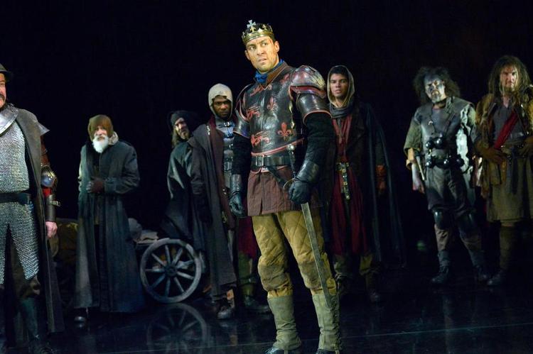 Scenekunst. Google har netop frigivet 60 forskellige stykker scenekunst på sin kulturportal, Google Cultural Institute. Blandt andet kan man opleve Royal Shakespeare Companys udgave af teaterstykket 'Henry V'. Foto: Keith Pattison 