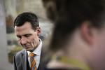 Skyld. Nick Hækkerup og flere andre politikere kritiserer statsministeren og regeringen for at være skyld i ja-sidens nederlag. 
