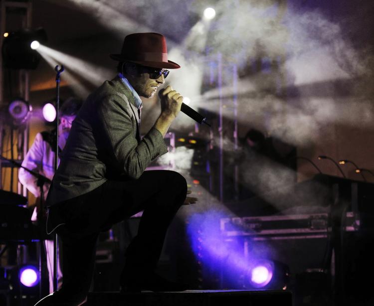 Stoner. Scott Weiland fik sit gennembrud i Stone Temple Pilots. Billedet her er fra 2008, hvor Scott Weiland optrøder i Los Angeles. 