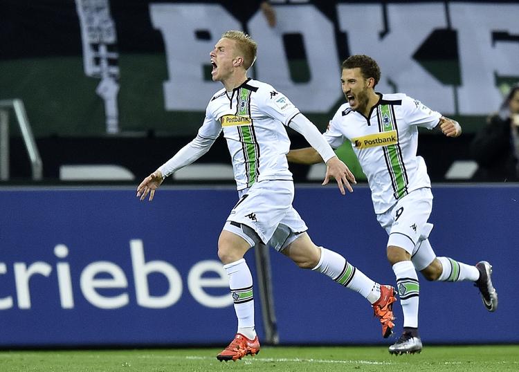 3-1. Den tidligere FCK'er, Oscar Wendt, jubler efter at have åbnet scoringen mod Bayern. 