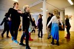 Teaterleg. Elever fra 2. klasse leger og lærer formiddagen væk på Aarhus Teater sammen med teaterpædagog Stine Guldborg. 