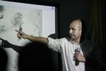 Rigdom. Direktøren for Colombias Insitutut for Antropologi og Historie viser pressen billeder af vraget fra flådeskibet San Rosé, der nu er centrum i en strid om ejerskab til den kostbare skat ombord. 