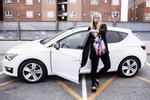 Fodspor. Christina Nielsen har ikke interessen for hurtige biler fra fremmede. Hendes far, Lars-Erik Nielsen, har også kørt med i Le Mans. 