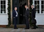 velkommen. Statsminister Lars Løkke Rasmussen (V) tager imod Morten Messerschmidt og Kristian Thulesen Dahl fra Dansk Folkeparti. 