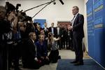 Vælgerlussing. Lars Løkke Rasmussen vil formentligt få en vælgerlussing ovenpå nej'et i torsdags. 