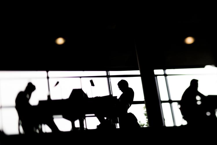 sygt. Det er absolut ikke et særsyn at være langtidssygemeldt. Der var sidste år ifølge Danmarks Statisk 4,6 millioner sygefraværsdage, som skyldtes sygefravær på mere end 60 dage. 