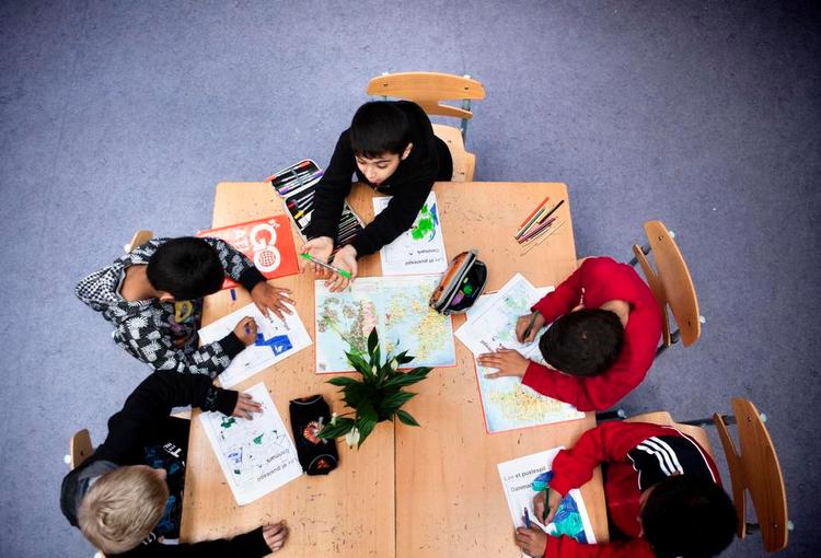 Elevtal. En række kommuner får nu indskærpet, at de har for mange elever i klasserne. I gennemsnit er der 21,4 elever i folkeskolens klasser. 