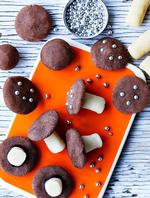 Svampe. Hvis du følger opskriften, ender du med at have disse skønne svampe at servere for dine julegæster. 